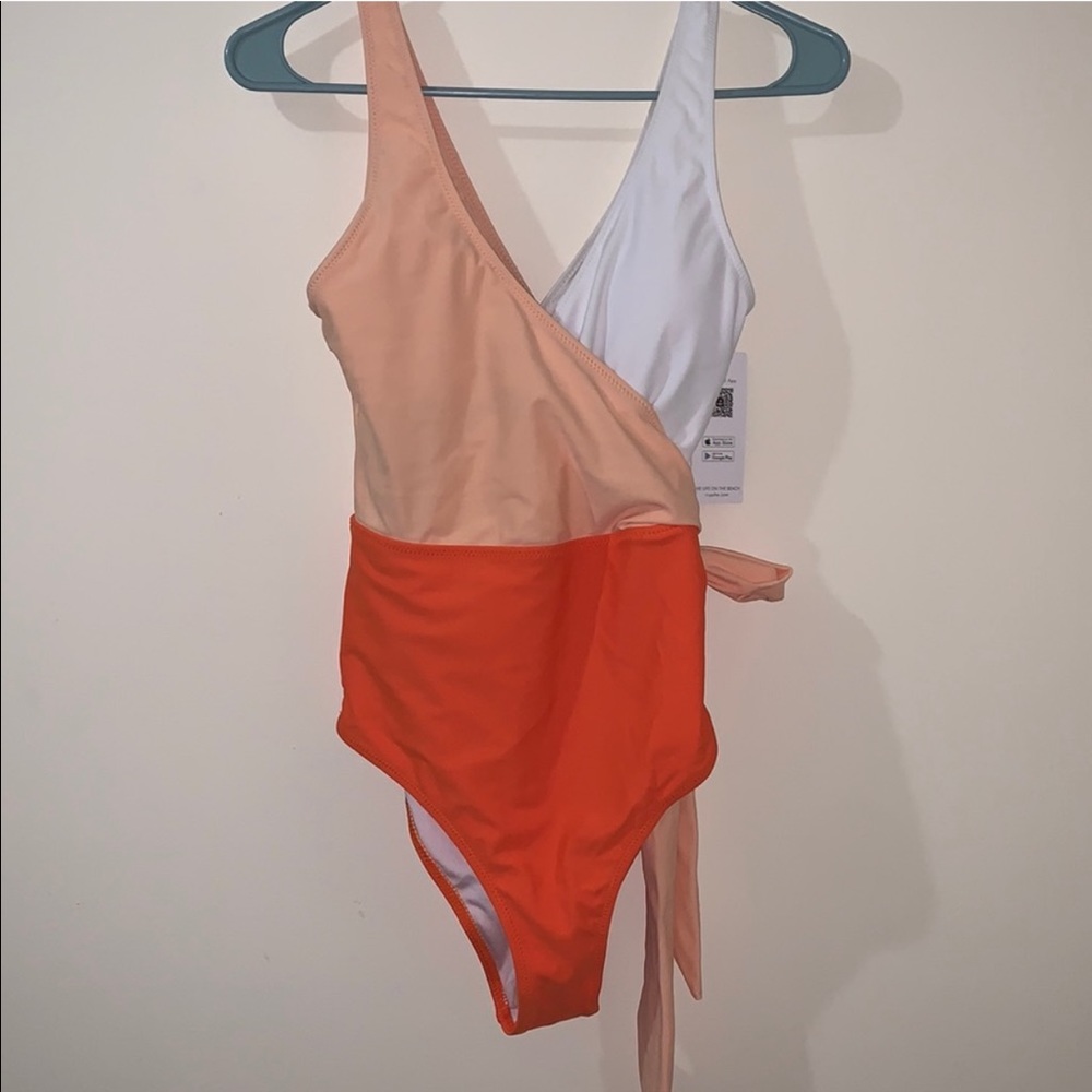 NWT Cupshe Bathing Suit